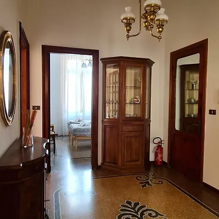 La Bomboniera Apartment *